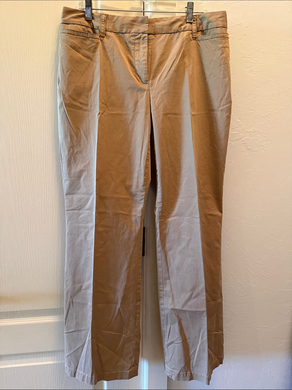 Liz Claiborne Sloane Classic Straight Leg Pants in Khaki